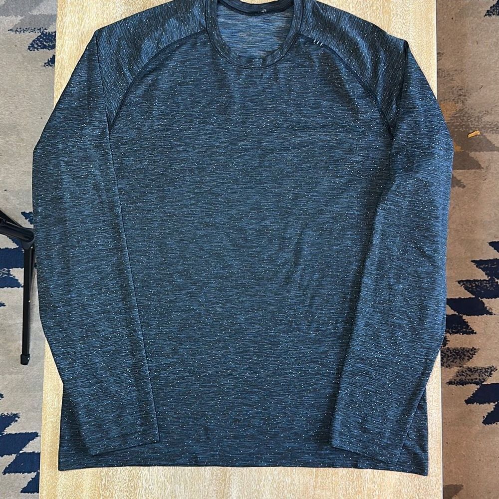 Lululemon Metal Vent Tech Longsleeve